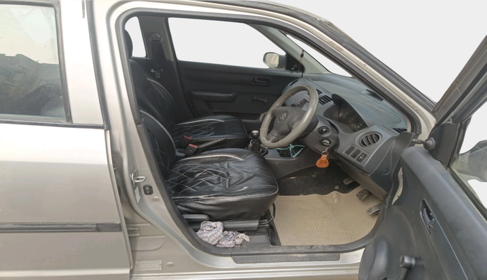 2011 Maruti Swift LXI, Petrol, Manual, 55,285 km, interior
