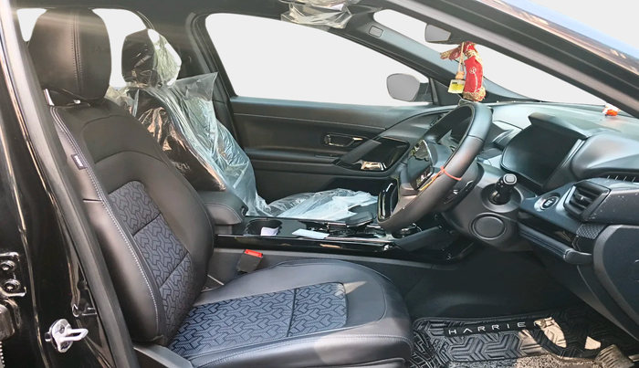 2024 Tata Harrier FEARLESS PLUS DARK EDITION AT, Diesel, Automatic, 2,162 km, interior