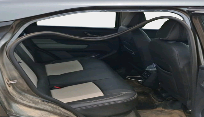 2025 Tata PUNCH ADVENTURE MT, Petrol, Manual, 5,383 km, interior