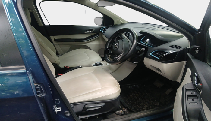 2023 Tata TIAGO EV XZ PLUS TECH LUX LONG RANGE, Electric, Automatic, 9,512 km, interior