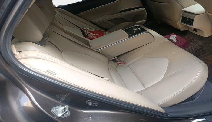 2019 Toyota Camry HYBRID, Hybrid, Automatic, 64,775 km, interior