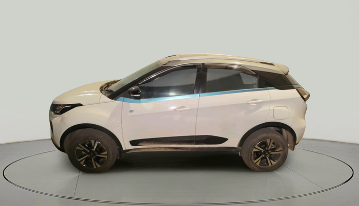 2022 Tata NEXON EV XZ PLUS LUX, Electric, Automatic, 65,144 km, exterior
