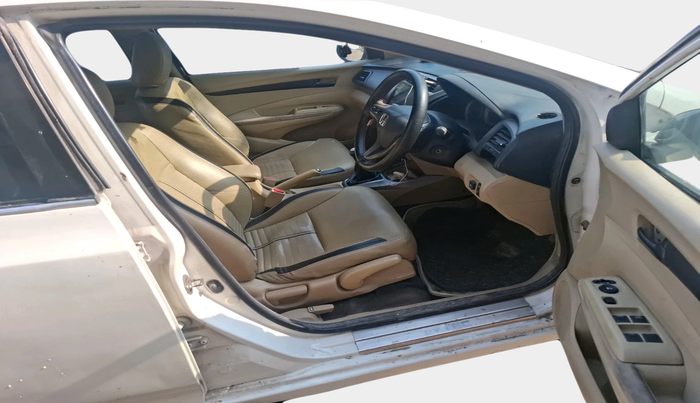 2013 Honda City 1.5L I-VTEC S MT, Petrol, Manual, 1,18,496 km, interior