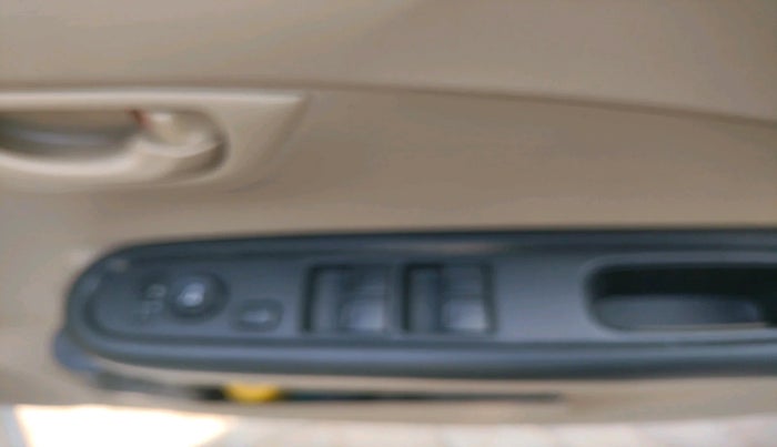 2016 Honda Amaze 1.2L I-VTEC S, Petrol, Manual, 41,072 km, interior