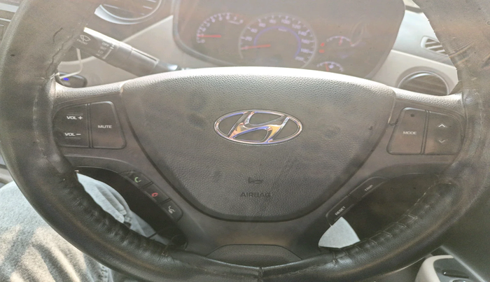 2017 Hyundai Grand i10 SPORTZ (O) AT 1.2 KAPPA VTVT, Petrol, Automatic, 42,767 km, interior