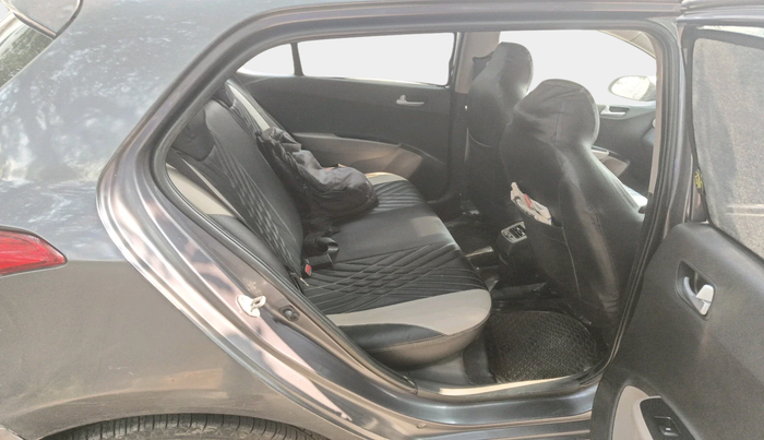 2017 Hyundai Grand i10 SPORTZ (O) AT 1.2 KAPPA VTVT, Petrol, Automatic, 42,767 km, interior