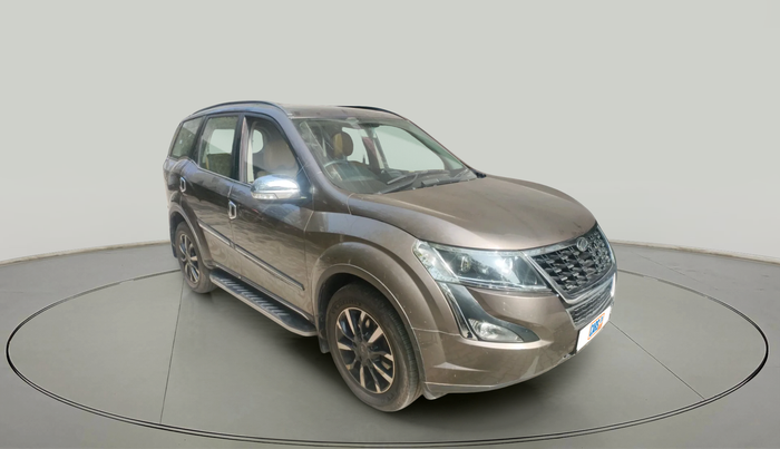2018 Mahindra XUV500 W11, Diesel, Manual, 71,536 km, exterior