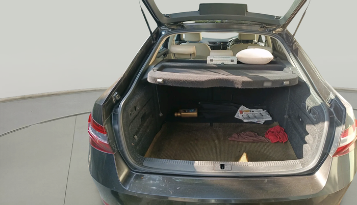 2018 Skoda Superb STYLE 1.8 TSI AT, Petrol, Automatic, 82,371 km, exterior