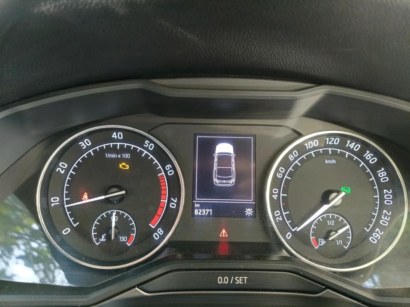 2018 Skoda Superb STYLE 1.8 TSI AT, Petrol, Automatic, 82,371 km, interior