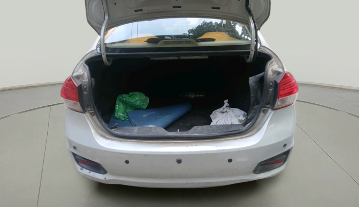 2016 Maruti Ciaz VDI (O) SHVS, Diesel, Manual, 1,30,501 km, exterior