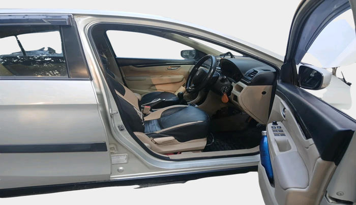 2016 Maruti Ciaz VDI (O) SHVS, Diesel, Manual, 1,30,501 km, interior