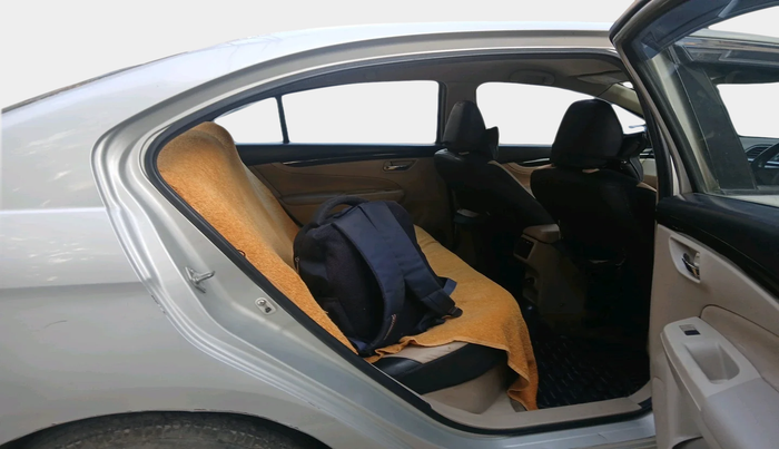 2016 Maruti Ciaz VDI (O) SHVS, Diesel, Manual, 1,30,501 km, interior