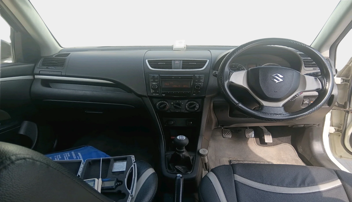 2015 Maruti Swift VXI, CNG, Manual, 1,16,660 km, interior