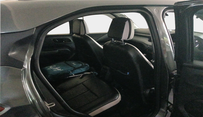 2024 Tata PUNCH Adventure (S) AMT, Petrol, Manual, 5,200 km, interior