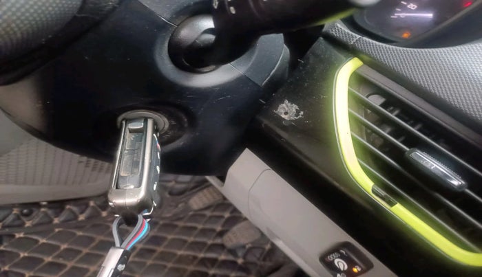 2018 Tata NEXON KRAZ MT PETROL, Petrol, Manual, 68,997 km, interior