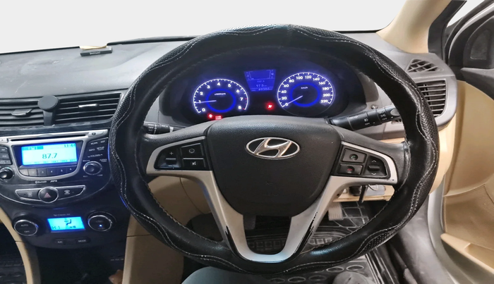 2011 Hyundai Verna FLUIDIC 1.6 VTVT SX, Petrol, Manual, 79,386 km, interior