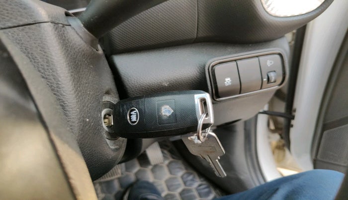 2021 KIA SONET HTK PLUS 1.0 DCT, Petrol, Automatic, 42,750 km, interior