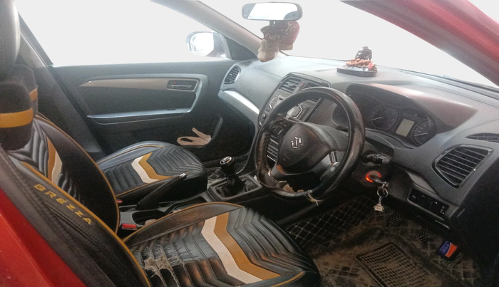 2016 Maruti Vitara Brezza ZDI, Diesel, Manual, 1,23,042 km, interior