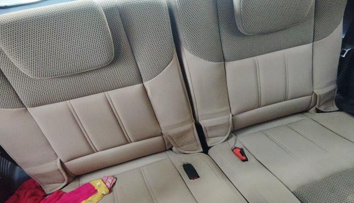 2021 Mahindra XUV500 W9, Diesel, Manual, 1,23,405 km, interior