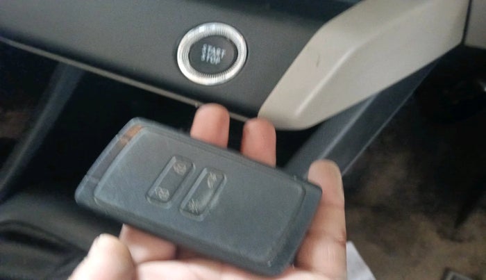 2020 Renault TRIBER RXZ AMT, Petrol, Automatic, 54,688 km, interior