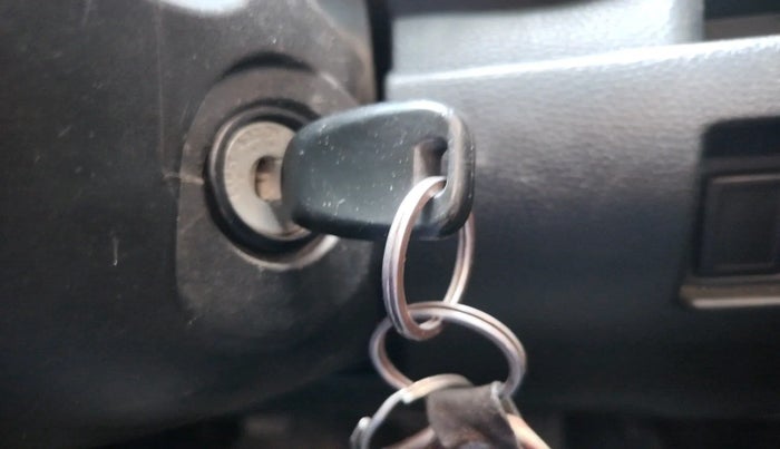 2014 Maruti Swift LXI, Petrol, Manual, 68,209 km, interior