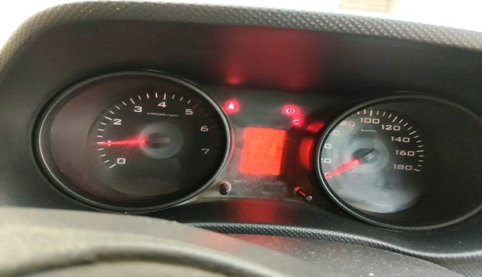 2016 Mahindra TUV300 T6, Diesel, Manual, 1,12,288 km, interior