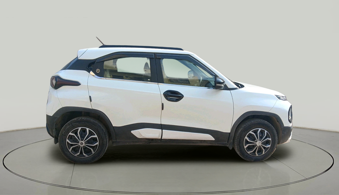 2024 Tata PUNCH PURE MT, Petrol, Manual, 15,865 km, exterior