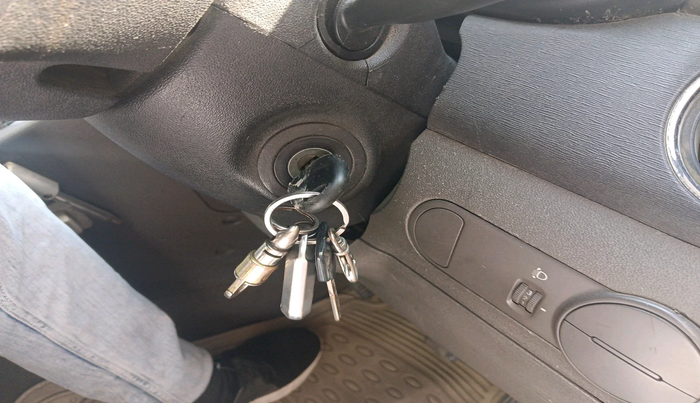 2011 Hyundai i10 MAGNA 1.2, Petrol, Manual, 1,55,566 km, interior