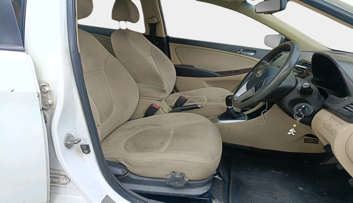 2012 Hyundai Verna FLUIDIC 1.6 VTVT SX, Petrol, Manual, 68,175 km, interior