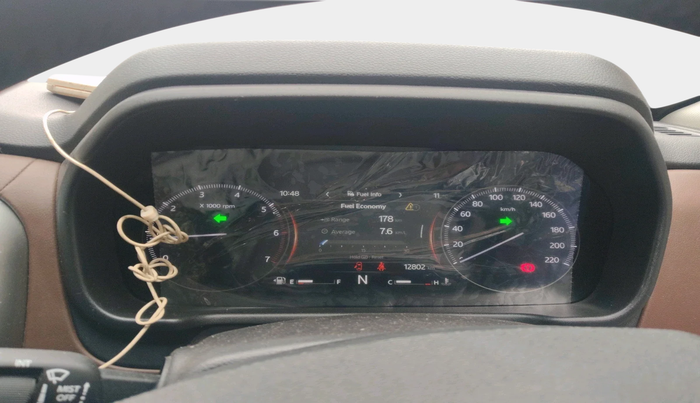 2024 Mahindra SCORPIO-N Z8 Select Petrol MT, Petrol, Manual, 12,802 km, interior