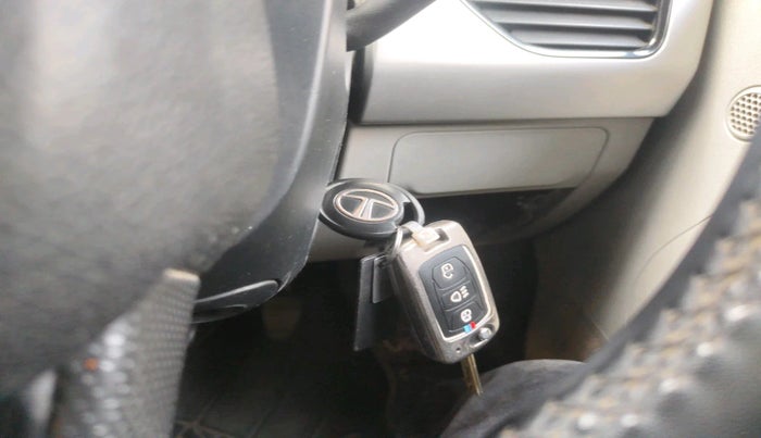 2018 Tata NEXON XM DIESEL, Diesel, Manual, 65,950 km, interior