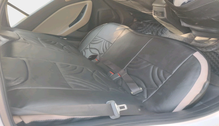 2015 Hyundai Elite i20 SPORTZ 1.2, Petrol, Manual, 1,01,235 km, interior