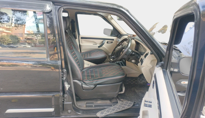 2023 Mahindra SCORPIO CLASSIC S 7STR, Diesel, Manual, 61,842 km, interior