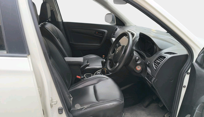 2020 Maruti Vitara Brezza LXI, Petrol, Manual, 51,621 km, interior