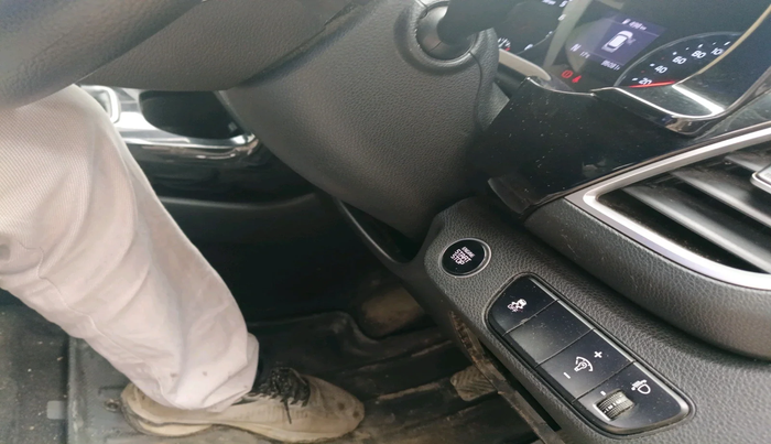 2022 KIA SELTOS HTK PLUS 1.5 IMT, Petrol, Manual, 95,031 km, interior