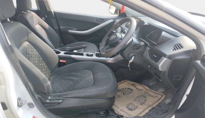 2022 Tata NEXON XE PETROL, Petrol, Manual, 63,305 km, interior