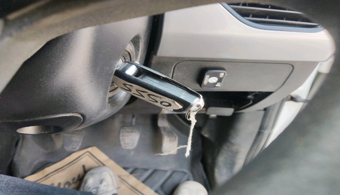 2022 Tata NEXON XE PETROL, Petrol, Manual, 63,305 km, interior