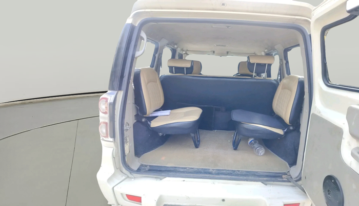 2016 Mahindra Scorpio S6 PLUS 1.99, Diesel, Manual, 2,22,087 km, exterior