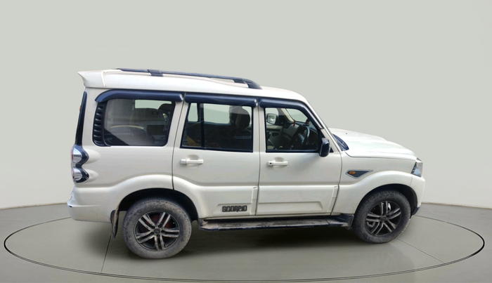 2016 Mahindra Scorpio S6 PLUS 1.99, Diesel, Manual, 2,22,087 km, exterior