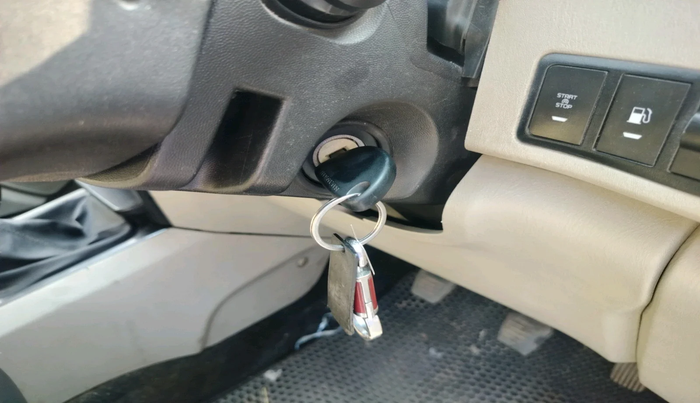 2016 Mahindra Scorpio S6 PLUS 1.99, Diesel, Manual, 2,22,087 km, interior