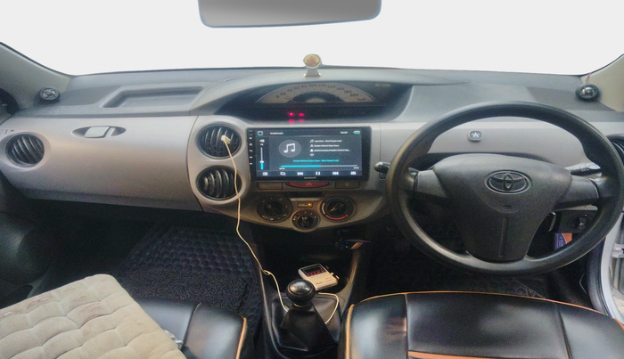 2011 Toyota Etios G, Petrol, Manual, 92,970 km, interior