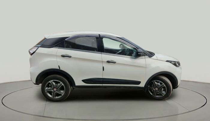 2022 Tata NEXON XE PETROL, Petrol, Manual, 17,635 km, exterior