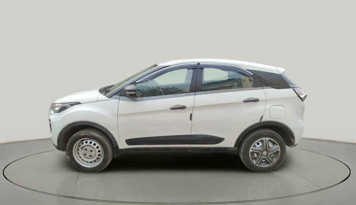 2022 Tata NEXON XE PETROL, Petrol, Manual, 17,635 km, exterior