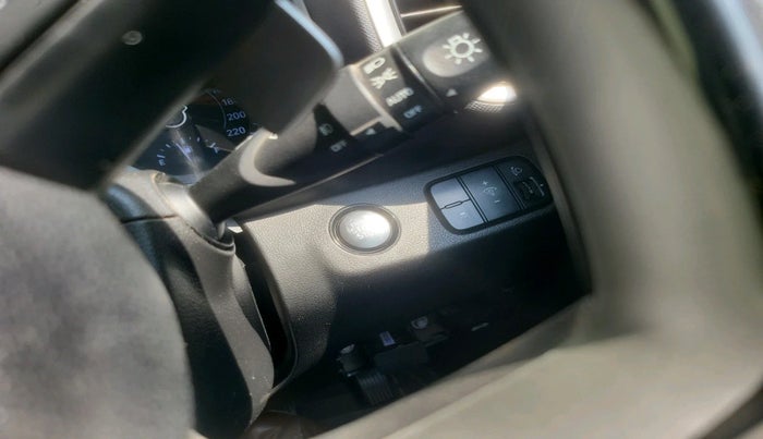 2021 Hyundai VENUE SX PLUS 1.0 TURBO DCT, Petrol, Automatic, 56,773 km, interior