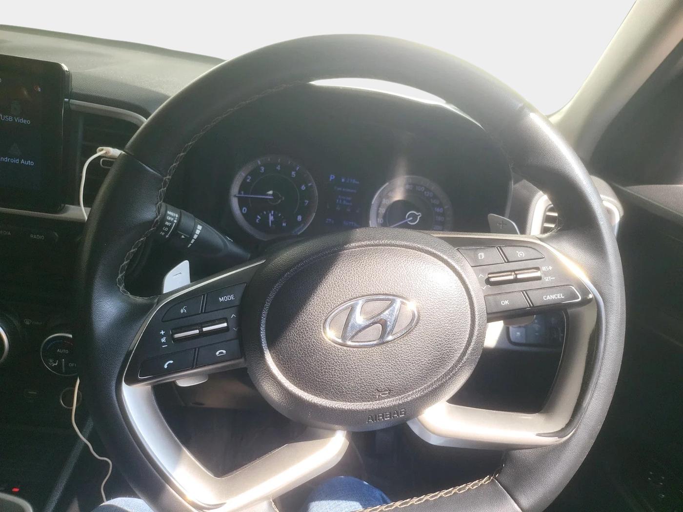 2021 Hyundai VENUE SX PLUS 1.0 TURBO DCT, Petrol, Automatic, 56,773 km, interior