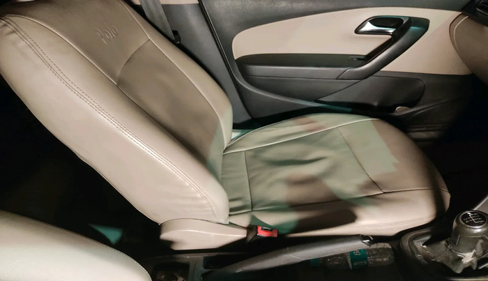 2011 Volkswagen Polo TRENDLINE 1.2L PETROL, Petrol, Manual, 1,27,666 km, interior