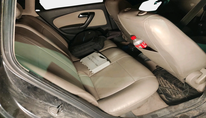 2011 Volkswagen Polo TRENDLINE 1.2L PETROL, Petrol, Manual, 1,27,666 km, interior