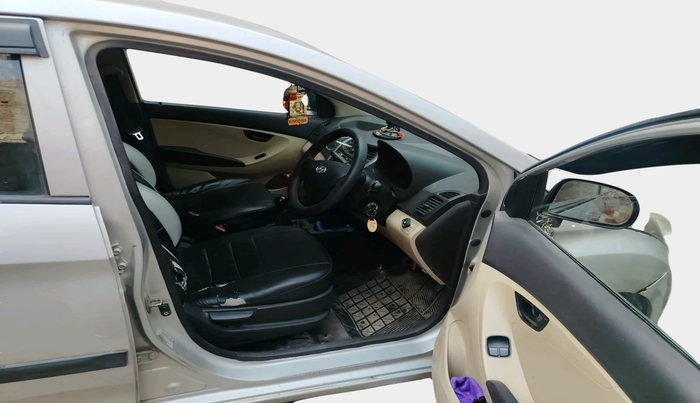 2012 Hyundai Eon ERA +, Petrol, Manual, 1,11,892 km, interior