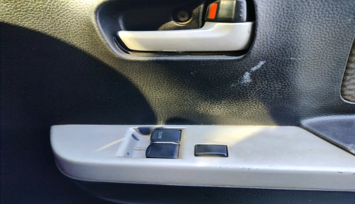 2013 Maruti Wagon R 1.0 LXI CNG, Petrol, Manual, 1,15,026 km, interior