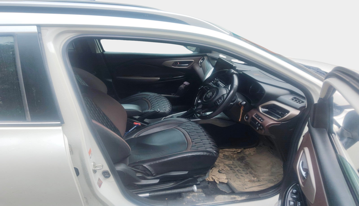 2023 Maruti FRONX ALPHA 1.0L TURBO 6 AT, Petrol, Automatic, 33,972 km, interior